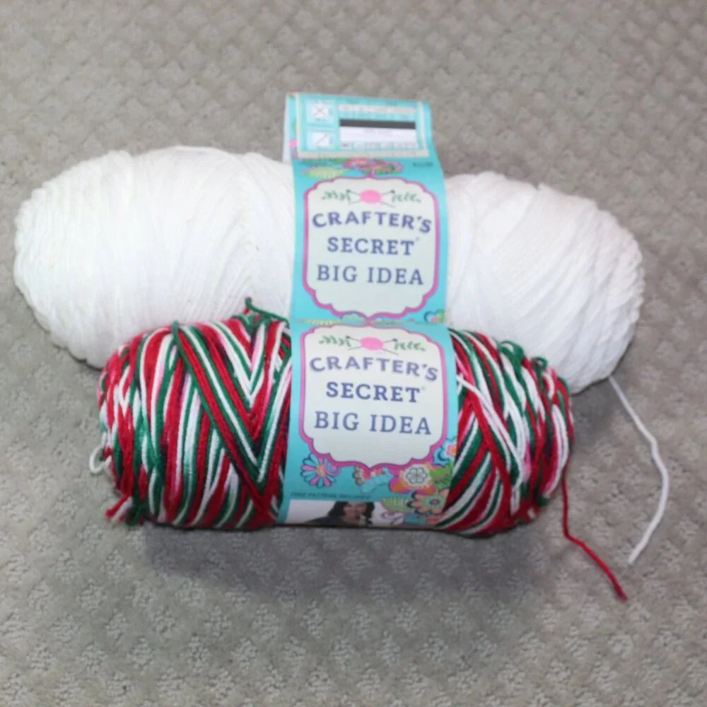 2 Skeins Crafter's Secret Big Idea White & Multi-Color Christmas 605 yds ea